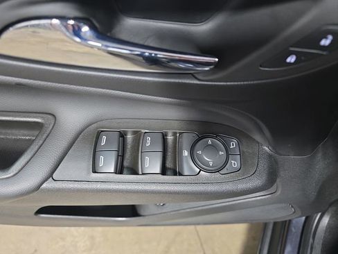 Used 2022 Chevrolet Equinox LT image 31