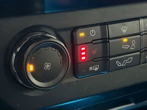 Used 2019 Ford F150 XLT w/ Equipment Group 302A Luxury image 24