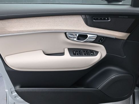 New 2026 Volvo XC90 B6 Ultra w/ Protection Package Premier AWD/4WD image 5