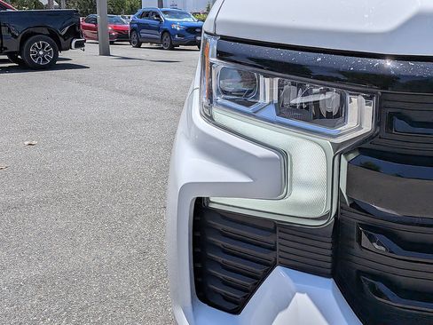 Certified 2025 Chevrolet Silverado 1500 LT Trail Boss w/ Convenience Package II AWD/4WD image 9