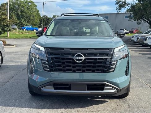 New 2026 Nissan Pathfinder SL w/ SL Premium Package (P04) AWD/4WD image 8