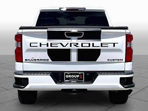 Used 2021 Chevrolet Silverado 1500 Custom w/ Rally Edition RWD image 5