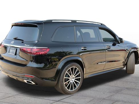 New 2025 Mercedes-Benz GLS 450 4MATIC image 3