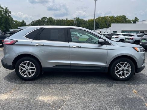 Used 2024 Ford Edge SEL AWD/4WD image 2
