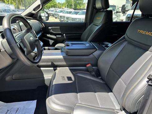 Used 2025 Ford Expedition Tremor AWD/4WD image 19