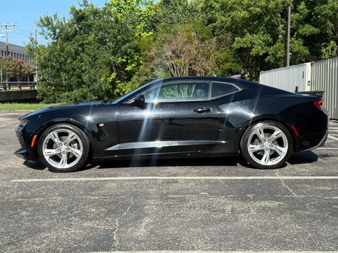 Used 2018 Chevrolet Camaro LT image 2