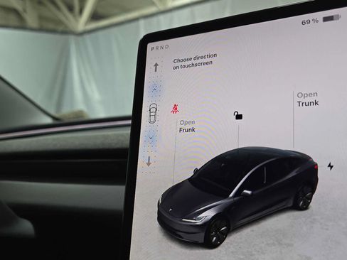 Used 2025 Tesla Model 3 Long Range RWD image 39