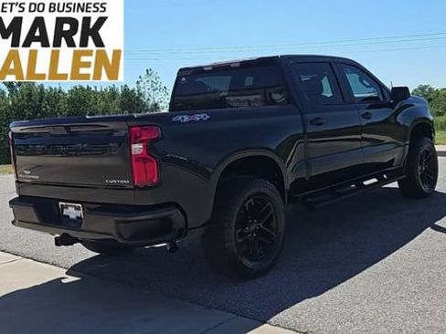 Used 2020 Chevrolet Silverado 1500 Custom w/ Custom Value Package AWD/4WD image 8