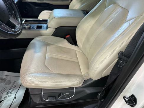 Used 2019 Ford Expedition Platinum image 25