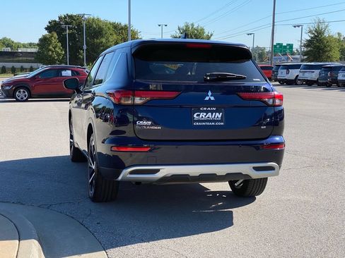 Used 2024 Mitsubishi Outlander SE AWD/4WD image 5