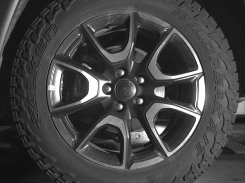 Used 2025 Jeep Compass Trailhawk AWD/4WD image 14