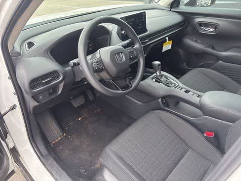 Used 2026 Honda HR-V LX image 9