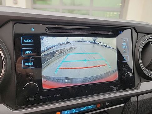 Used 2016 Toyota Tacoma TRD Sport image 20