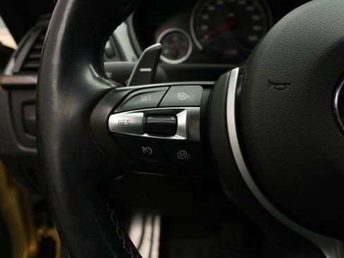 Used 2015 BMW M4 Coupe RWD image 28