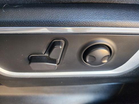 Used 2024 RAM 1500 Laramie image 24