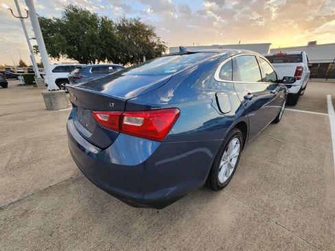 Used 2025 Chevrolet Malibu LT FWD image 6