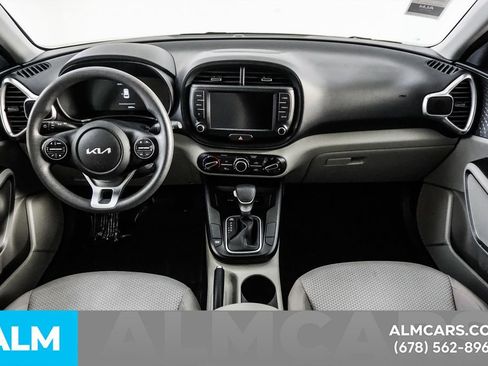 Used 2025 Kia Soul LX image 23