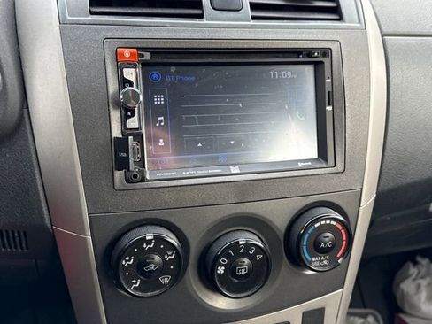 Used 2010 Toyota Corolla S image 15