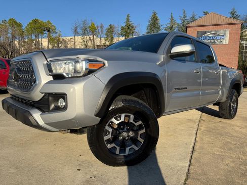 Used 2019 Toyota Tacoma TRD Off-Road w/ Technology Package image 1