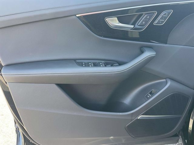 Certified 2025 Audi Q8 Prestige AWD/4WD image 15