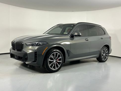 Used 2026 BMW X5 xDrive40i w/ M Sport Package image 4