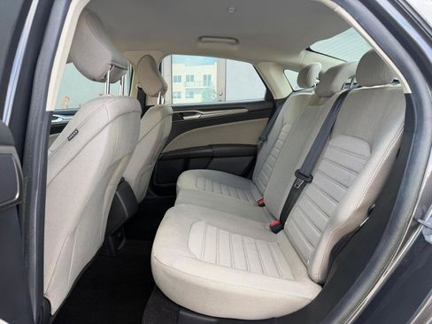 Used 2020 Ford Fusion S image 21