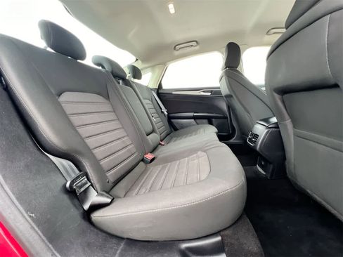 Used 2020 Ford Fusion SE image 20