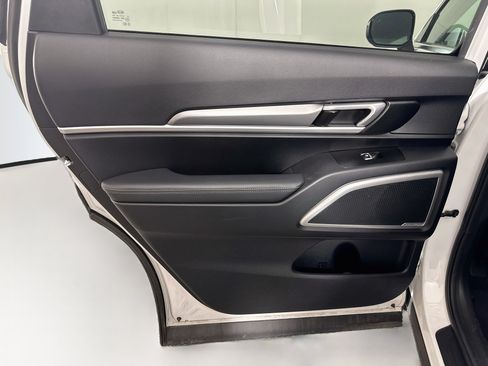 Used 2020 Kia Telluride S w/ S 8 Passenger Seating Package FWD image 26