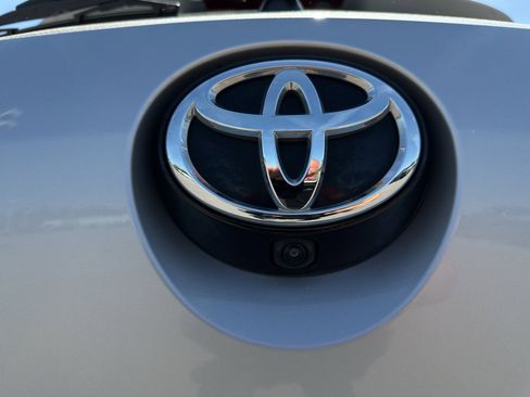 Used 2024 Toyota Corolla SE FWD image 15