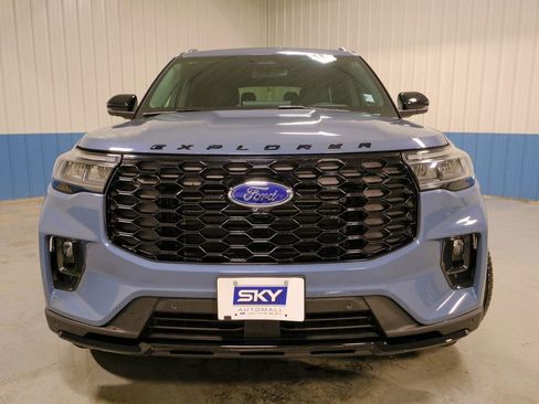 New 2026 Ford Explorer ST-Line w/ ST-Line Street Pack image 11