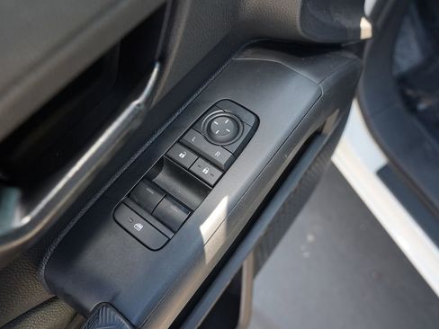 Used 2024 Toyota Tacoma SR RWD image 19