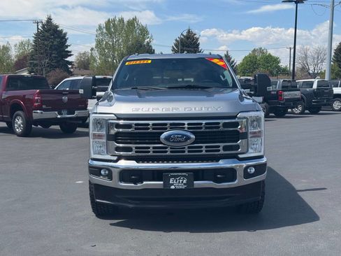 Used 2023 Ford F350 XLT w/ FX4 Off-Road Package AWD/4WD image 2