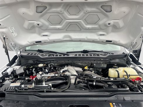 Used 2023 Ford F250 XL w/ FX4 Off-Road Package image 29