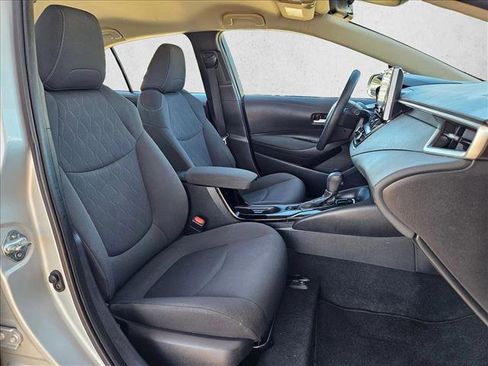 Used 2021 Toyota Corolla LE image 20