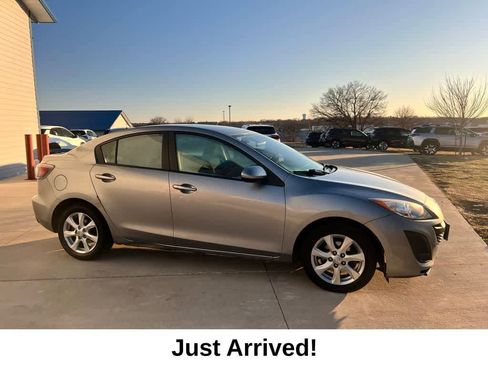 Used 2011 MAZDA MAZDA3 i Touring image 7