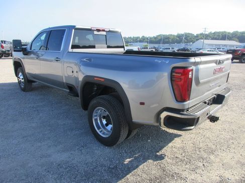 New 2026 GMC Sierra 3500 SLE w/ SLE Value Package AWD/4WD image 7