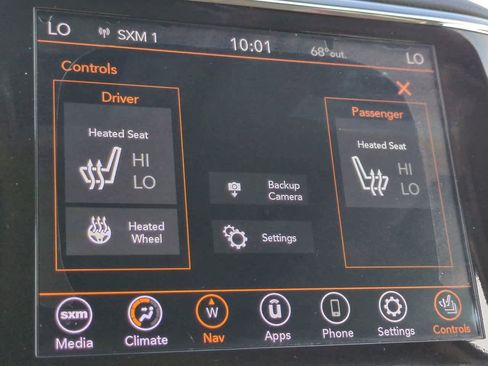 Used 2022 Jeep Grand Cherokee Limited image 23