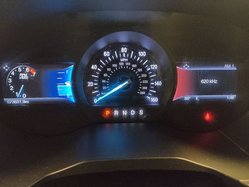Used 2015 Ford Edge Titanium FWD image 23