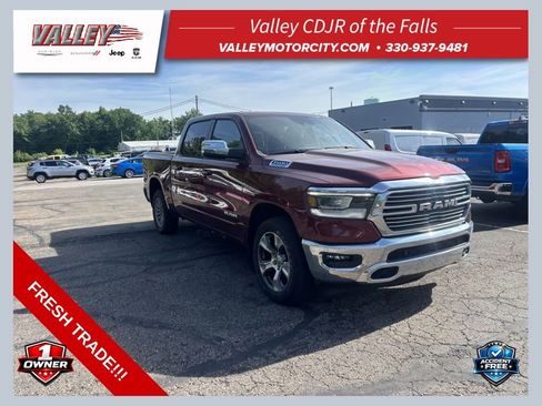 Used 2023 RAM 1500 Laramie AWD/4WD image 1