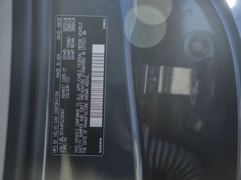 Certified 2023 Volvo S60 B5 Ultimate w/ Climate Package image 37