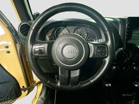 Used 2014 Jeep Wrangler Unlimited Sport w/ Quick Order Package 24S AWD/4WD image 11
