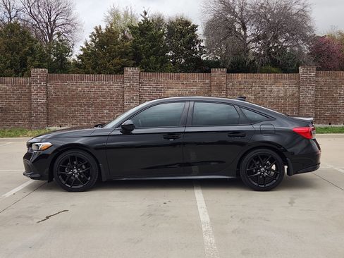 Certified 2023 Honda Civic Sport image 5