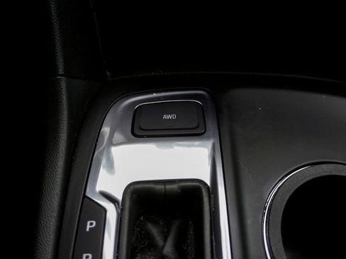 Used 2023 Chevrolet Equinox LS image 17