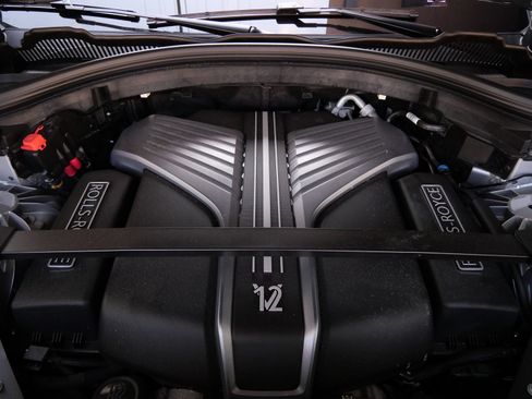 Certified 2026 Rolls-Royce Cullinan Black Badge AWD/4WD image 32