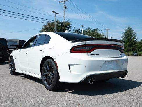 Used 2023 Dodge Charger R/T w/ Blacktop Package RWD image 8