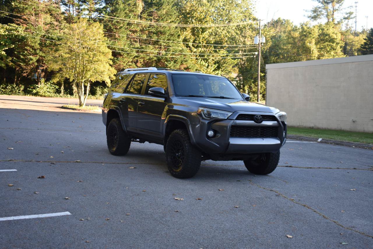 Used 2016 Toyota 4Runner SR5 Premium AWD/4WD image 9