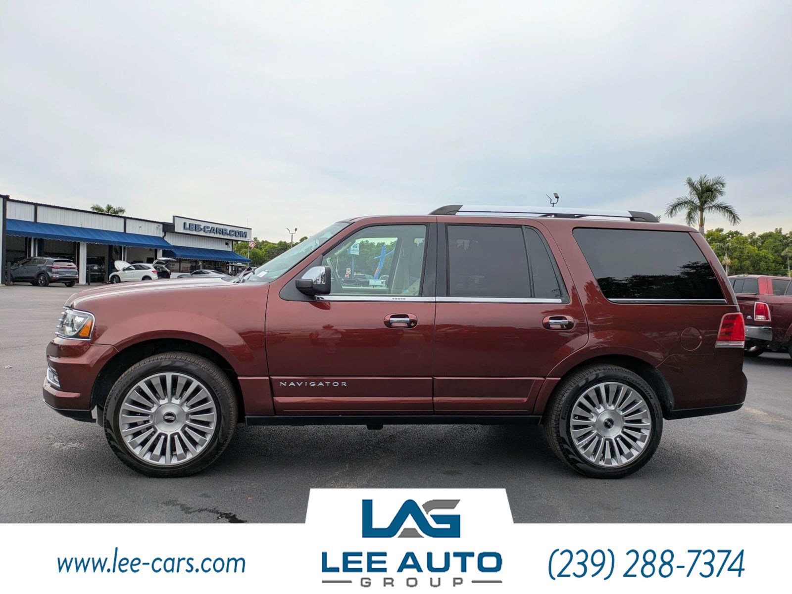 Used 2015 Lincoln Navigator 4WD w/ Equipment Group 101A Reserve image 6