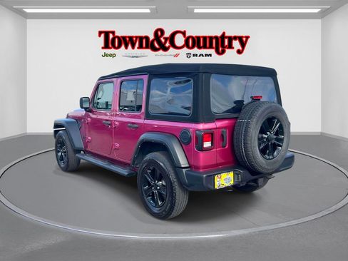 Certified 2022 Jeep Wrangler Unlimited Sport AWD/4WD image 9