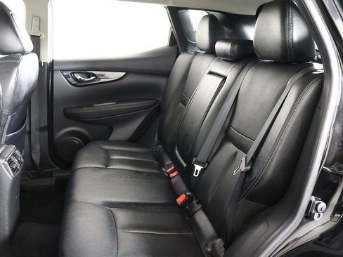 Used 2018 Nissan Rogue Sport SL w/ SL Premium Package image 34