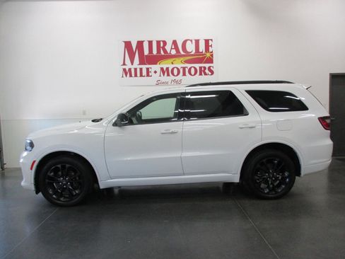 Used 2021 Dodge Durango GT image 2